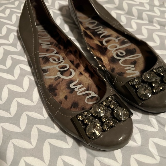 Shoes - Picture 3 of 3